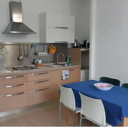 A 37 Mt Dl Mare - Ac - Centro Storico Apartment Spotorno
